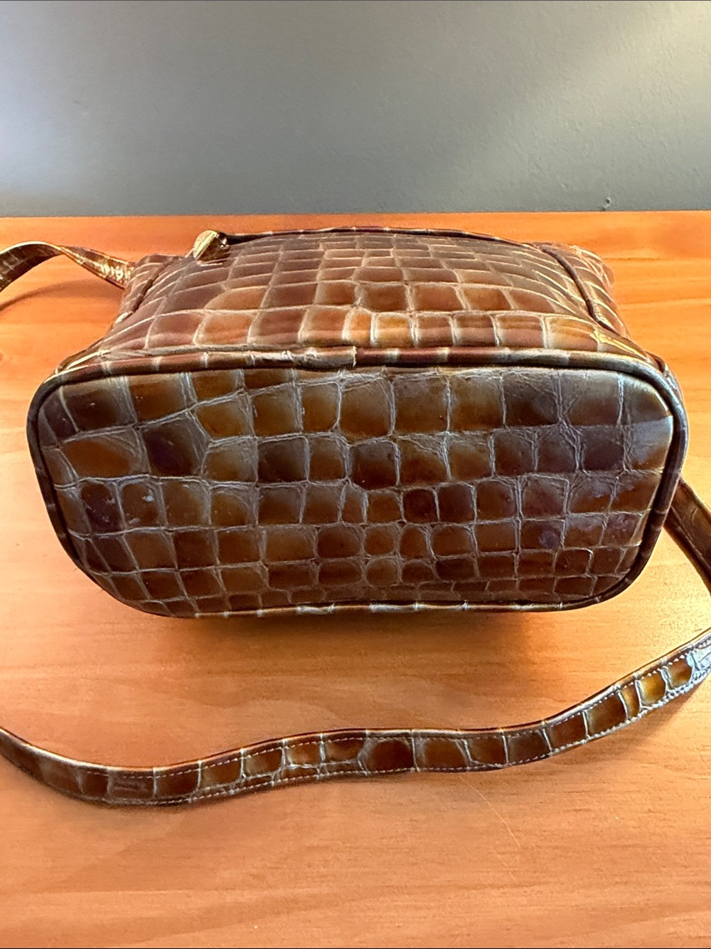 Frenchy of California Vintage 1970’s Crocodile-Embossed PVC Leather Shoulder Bag - Picture 12 of 13
